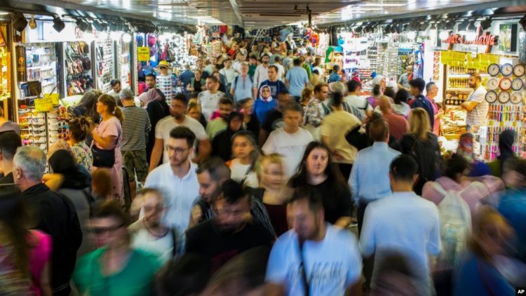 7 Soruda Emeklilikte Yaşa Takılanlar Düzenlemesi: Neden Şimdi Getirildi? Kimleri Kapsıyor?