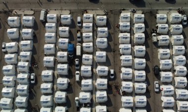 CANLI BLOG: 1 Milyondan Fazla Kişi Geçici Barınma Merkezlerinde