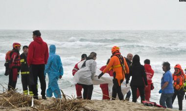 İtalya Kıyısında Parçalanan Teknede Onlarca Can Kaybı