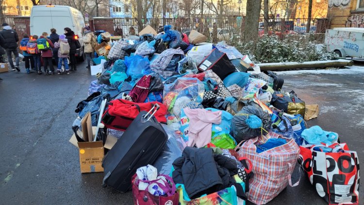 Berlin'de  Sivil İnsiyatifin Deprem Mağdurlarına Yardımları Devam Ediyor.