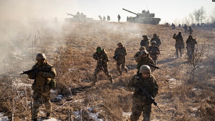 Ukrayna Savaşının Birinci Yılında NATO'nun Durumu General Trinquand: "Avrupa'nın Savunma Gücü NATO'dur"