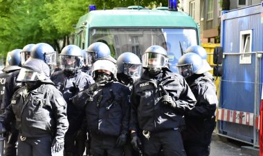 Hamburg 'da Silahlı Saldırıda Ölü ve Yaralılar Var.