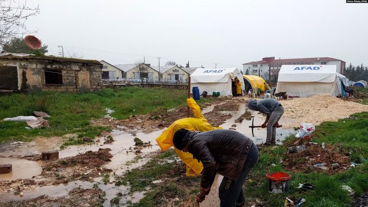 Depremzede Çadırları Yine Su Altında Kaldı