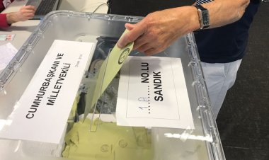 ‘’Almanya’da Oy Kullanılmasın’’ Önerisine Türkler Tepkili