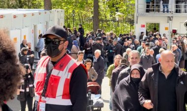 "Almanyalı Türkler Almanya'da Oy Vermesin" Konusunu Seçmene Sorduk.