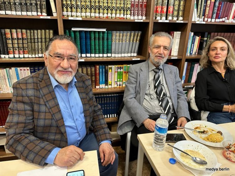 Berlin'de İftar Sofraları