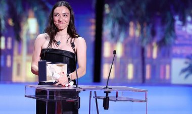 Merve Dizdar Cannes Film Festivali'nde en iyi kadın oyuncu ödülünü aldı