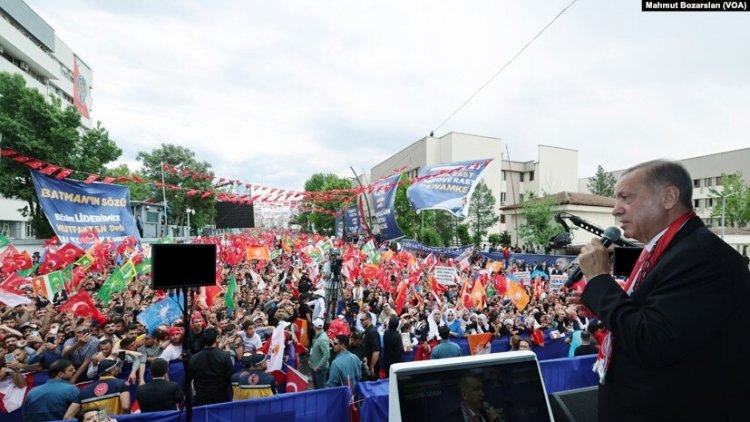 “Bay Bay Kemal Sadece Kandil'e ve Pennsylvania'ya Bahar Getirir"