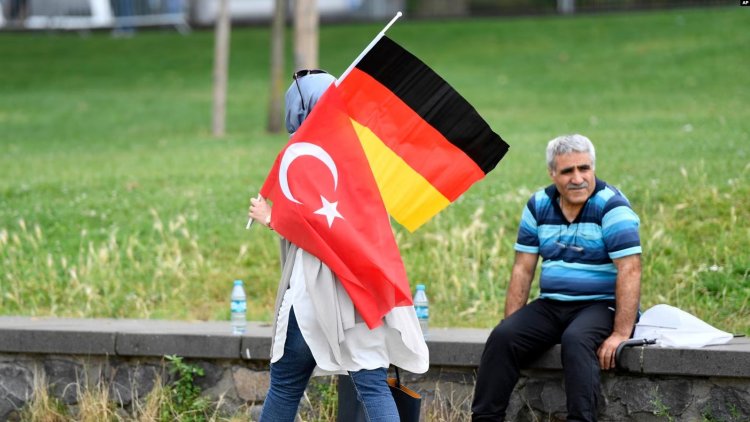 Almanya’dan seçim sonucuna ilk tepkiler