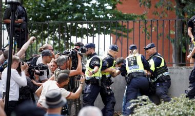 İsveç’te Kuran-ı Kerim yakan eylemciye "etnik gruba karşı tahrik" suçlaması
