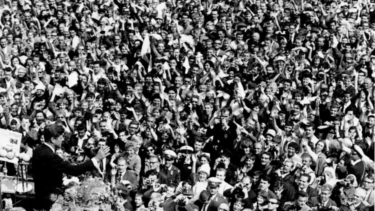 "Ich bin ein Berliner" – Kennedy’nin tarihi balkon konuşmasının üzerinden 60 yıl geçti