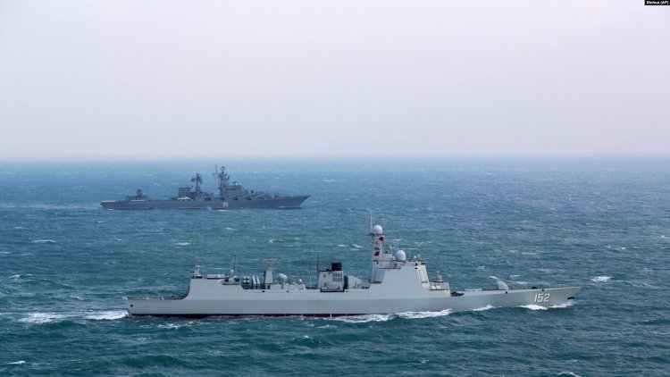 Japonya açıklarında Tayvan yakınlarında Rus savaş gemileri görülüyor