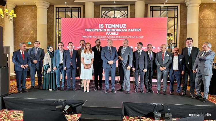 "15 Temmuz: Türkiye'nin Demokrasi Zaferi"