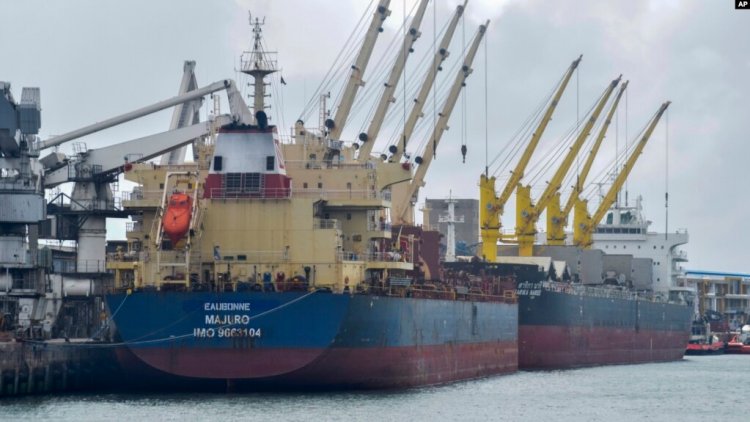 Rusya’dan uyarı: “Ukrayna’ya bugünden itibaren giden tüm gemiler potansiyel askeri kargo gemisi sayılacak”