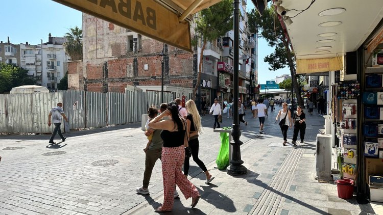 İzmir Kavurucu Sıcaklarla Mücadele Veriyor.