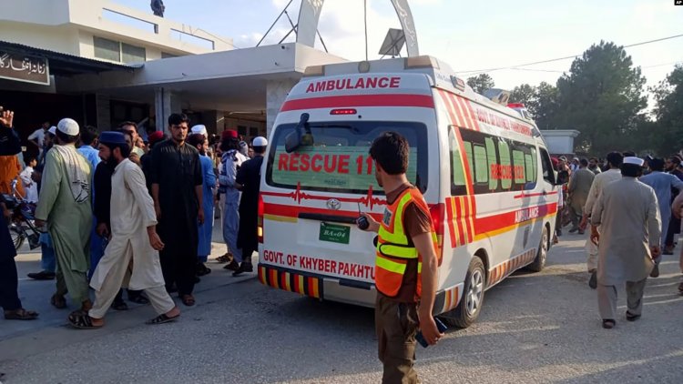 Pakistan’daki intihar saldırısında onlarca can kaybı