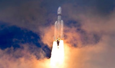 Hindistan'ın uzay aracı Chandrayaan-3 Ay'a başarıyla indi