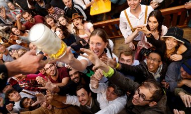 Almanya'nın dünyaca ünlü "Oktoberfest" bira festivali başlıyor