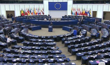 Avrupa Parlamentosu’ndan Azerbaycan’a Dağlık Karabağ'da “etnik temizlik” suçlaması