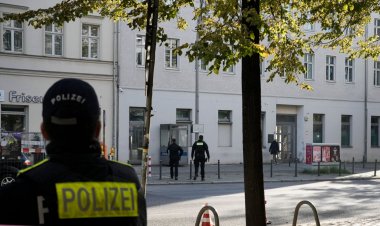 Berlin’de sinagoga molotof kokteyli atıldı