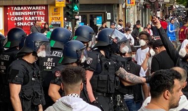 Gazeteciler, Polis Şiddeti ve Tehditi Altında Görevlerini Nasıl Yapacaklar?