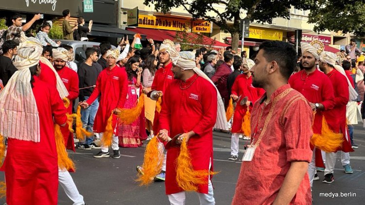 Hindu Sri Ganesha Töreni Berlin