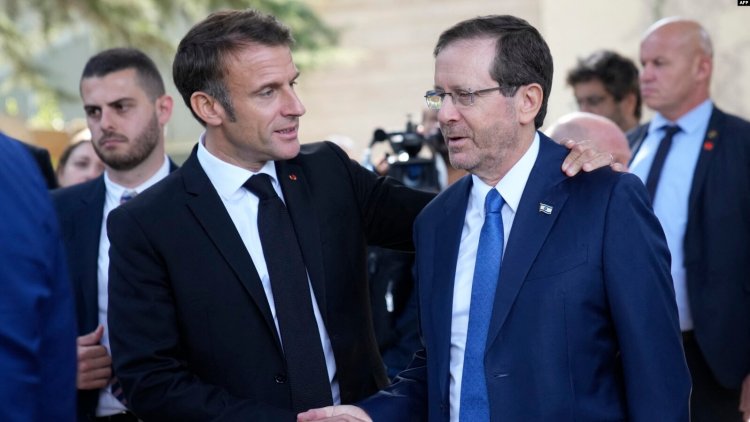 Macron İsrail'de: "Terörizmle savaşınızda yalnız değilsiniz"