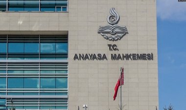Basın örgütlerinden Anayasa Mahkemesi'ne çağrı: "Dezenformasyon yasasını iptal edin”