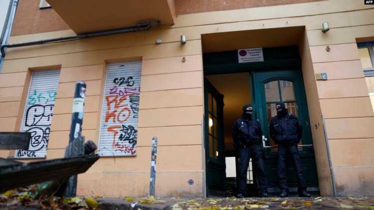 Alman Yetkililer Hamas'la Bağlantılı Mülklere Baskın Yaptı