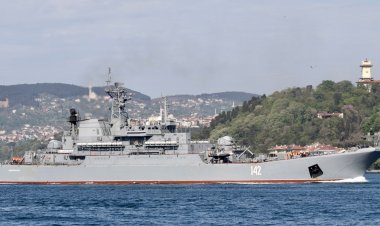 Ukrayna: "Kırım'da Rus donanmasına ait bir gemi vuruldu"