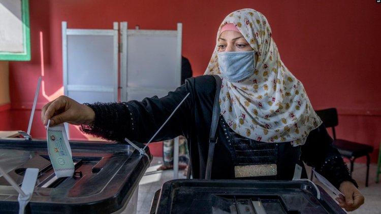 Mısır'da halk sandık başında: Sisi üçüncü dönemine hazırlanıyor