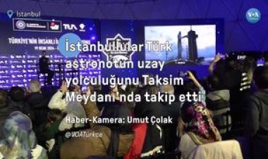 İstanbullular Türk astronot Alper Gezeravcı'nın uzay yolculuğunu Taksim Meydanı’nda takip etti