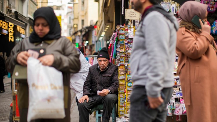 Türkiye’de son 22 yılın en yüksek enflasyonu: Memur ve işçi emeklilerinin maaş zam oranı da belli oldu