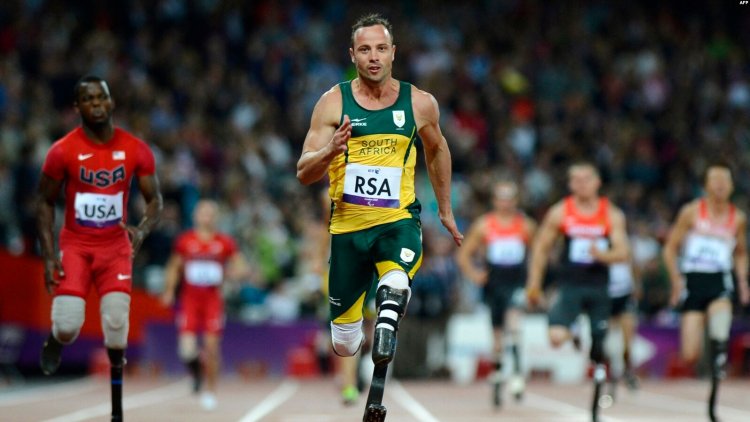 Kız arkadaşını öldüren eski paralimpik atlet Oscar Pistorius 11 yıl sonra şartlı tahliye edildi