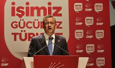 CHP Genel Başkanı Özel’den ilk yerel seçim değerlendirmesi: “Yüzde 25'lik cam tavanı tuzla buz ettik”