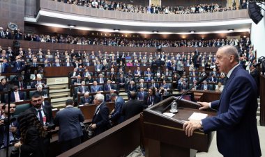 Erdoğan: “Dünya Netanyahu’nun kanla beslenen vampirliğini izliyor”