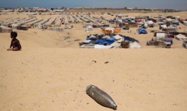 Gazze’nin Mısır sınırını tamamen ele geçiren İsrail’in Refah‘a hava saldırısında 12 Filistinli daha öldü