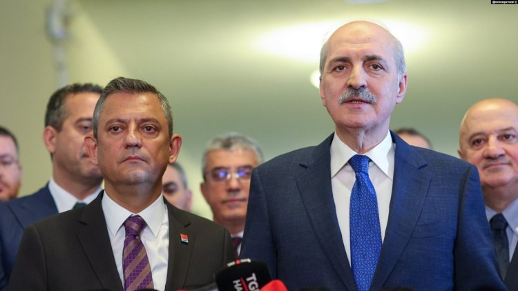İktidarla muhalefet arasında “yeni anayasa mı, hukuk devleti mi?” tartışmaları