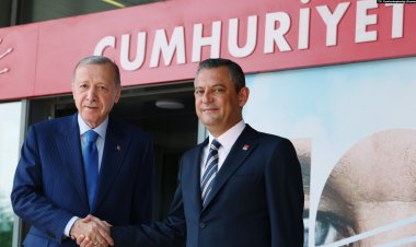 “Siyasette yumuşama” zirvesinde ikinci raunt: Erdoğan, 18 yıl sonra CHP’yi ziyaret etti