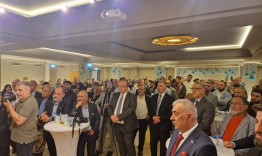 Berlin'de Bayram Buluşması: Derneksel Kaynaşma mı, Toplumsal Ayrışma mı?