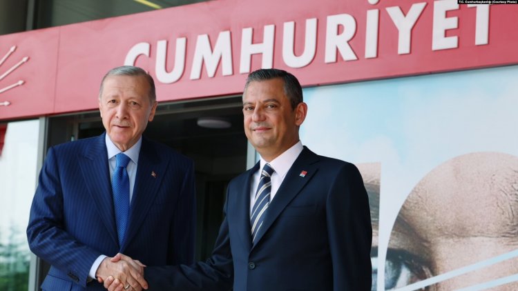 “Siyasette yumuşama” zirvesinde ikinci raunt: Erdoğan, 18 yıl sonra CHP’yi ziyaret etti