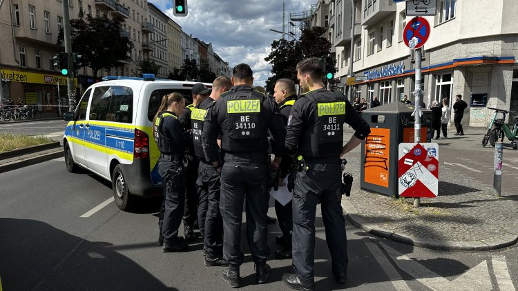Berlin'de Şüpheli Valiz Paniği