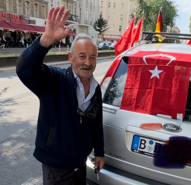 Berlin’de Türklerin Şampiyona Coşkusu
