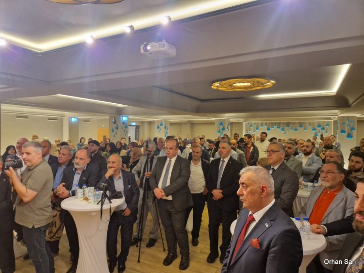 Berlin'de Bayram Buluşması: Derneksel Kaynaşma mı, Toplumsal Ayrışma mı?
