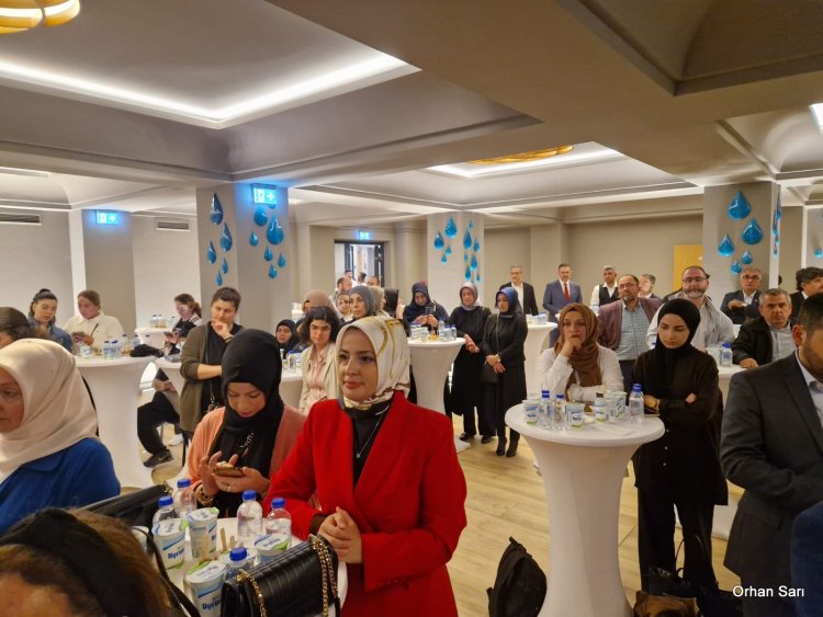 Berlin'de Bayram Buluşması: Derneksel Kaynaşma mı, Toplumsal Ayrışma mı?
