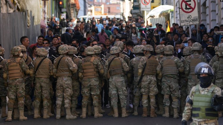 Bolivya’da darbe girişimi başarısız oldu: Asker başkanlık sarayını kuşattıktan sonra geri çekildi