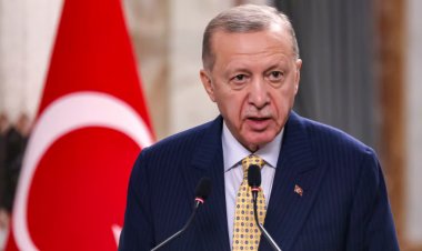 Erdoğan: “Putin, Türkiye’ye bir ziyaret gerçekleştirebilirse Beşar Esed’e davetimiz olabilir”