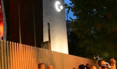 Devlet Memurluğu mu, Akademik Kariyer mi?