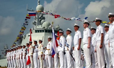 Çin ve Rusya ortak deniz tatbikatına başladı