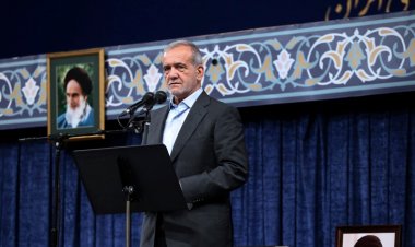 İran'ın yeni cumhurbaşkanı Pezeşkiyan göreve başlıyor